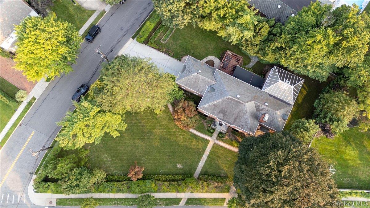 Single Family Broadway  Nassau County, NY 11559, MLS-1046946-23