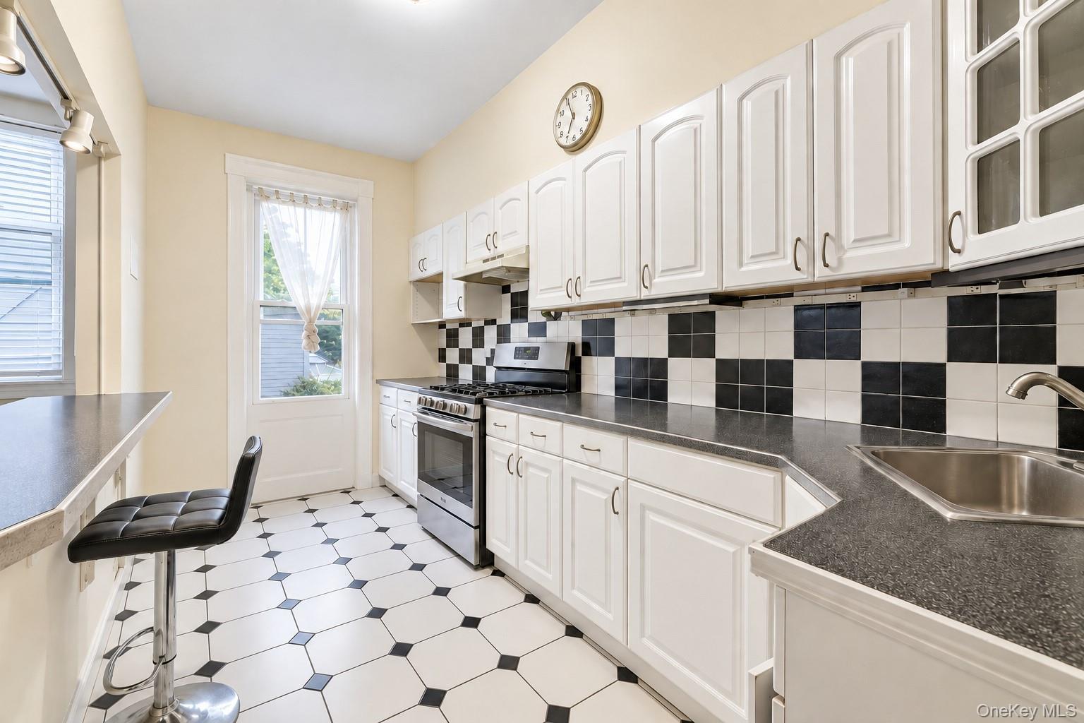 Single Family 60th Street Queens, NY 11385, MLS-1046949-8
