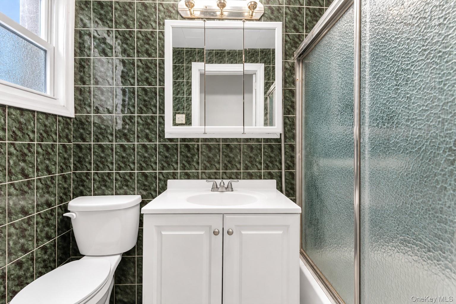 Single Family 60th Street Queens, NY 11385, MLS-1046949-9