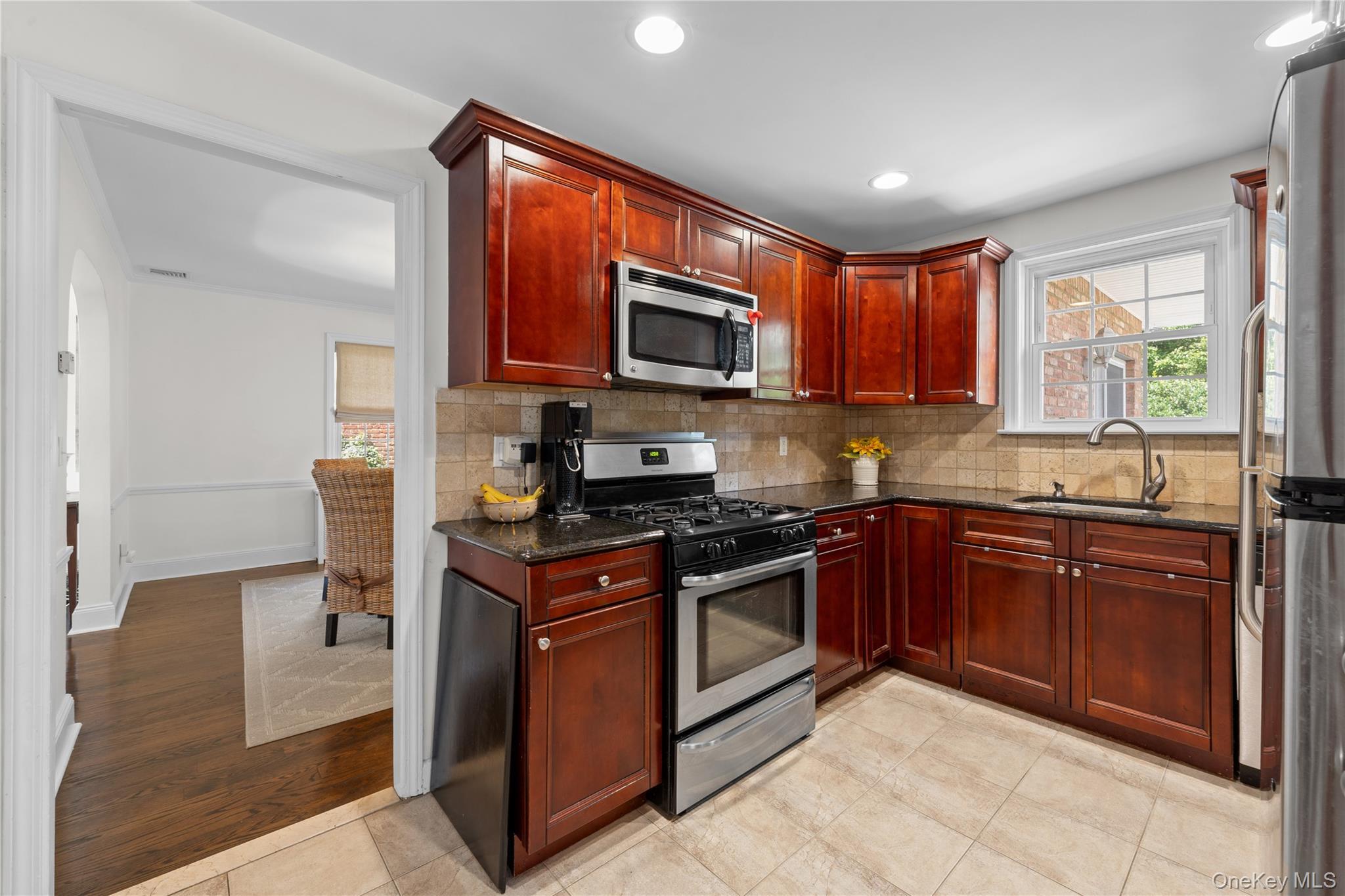 Single Family Ogden Avenue Nassau County, NY 11596, MLS-1046977-13