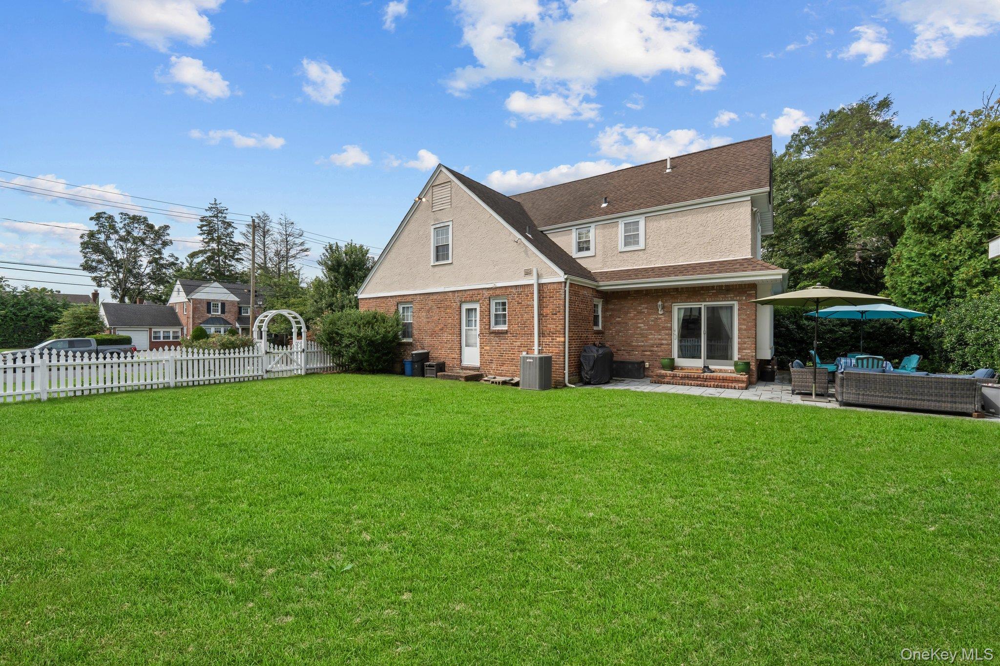 Single Family Ogden Avenue Nassau County, NY 11596, MLS-1046977-26