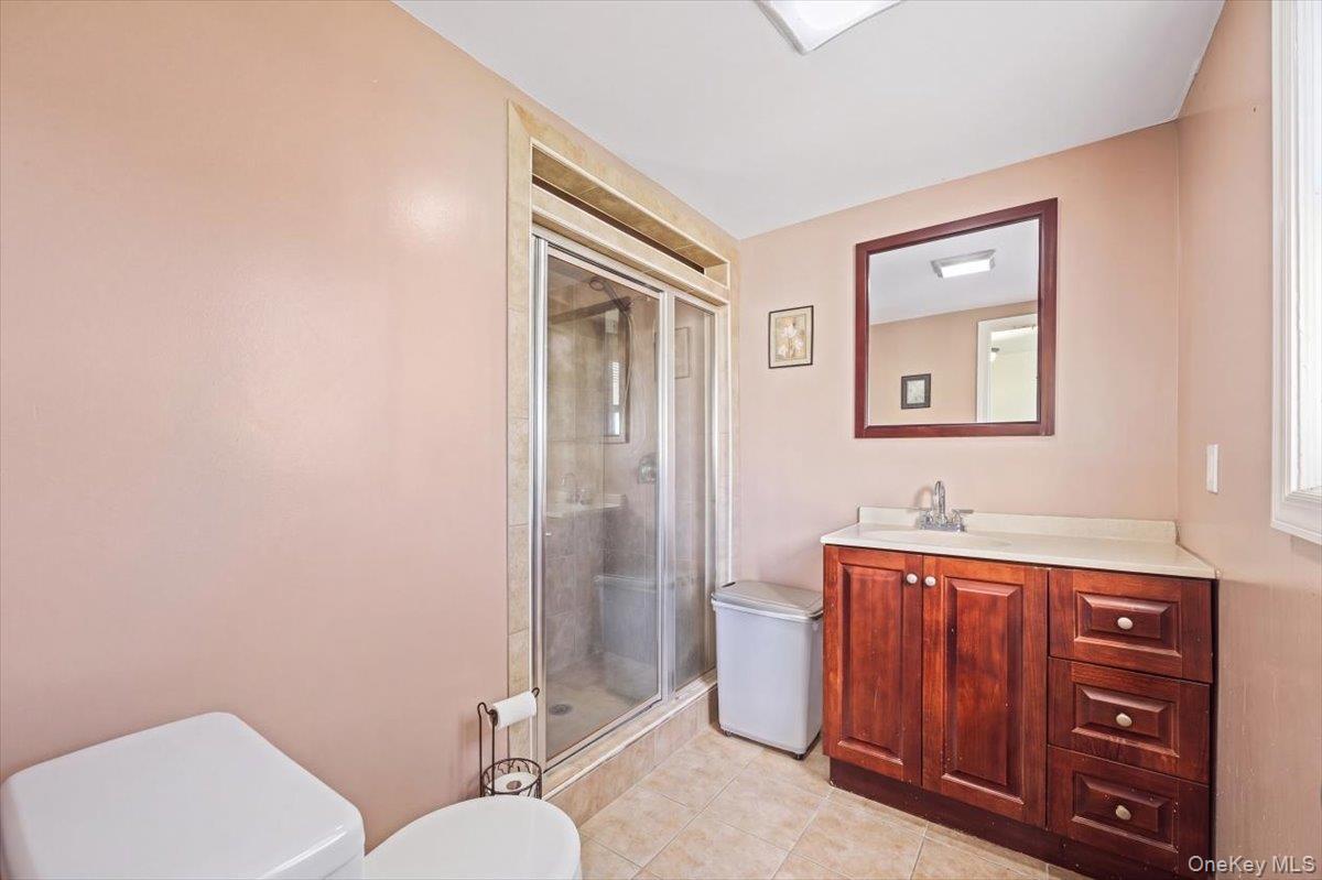 Single Family Nassau Street Nassau County, NY 11003, MLS-1046993-16