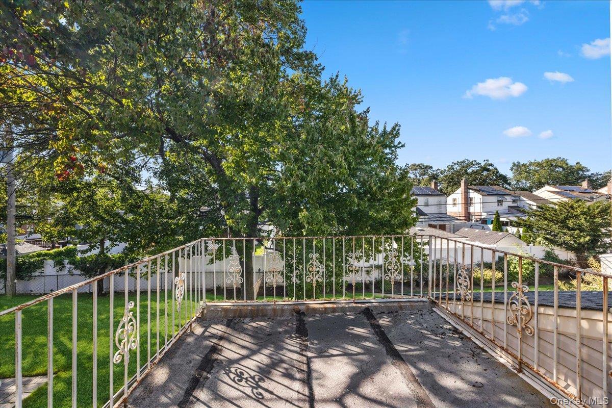 Single Family Nassau Street Nassau County, NY 11003, MLS-1046993-25
