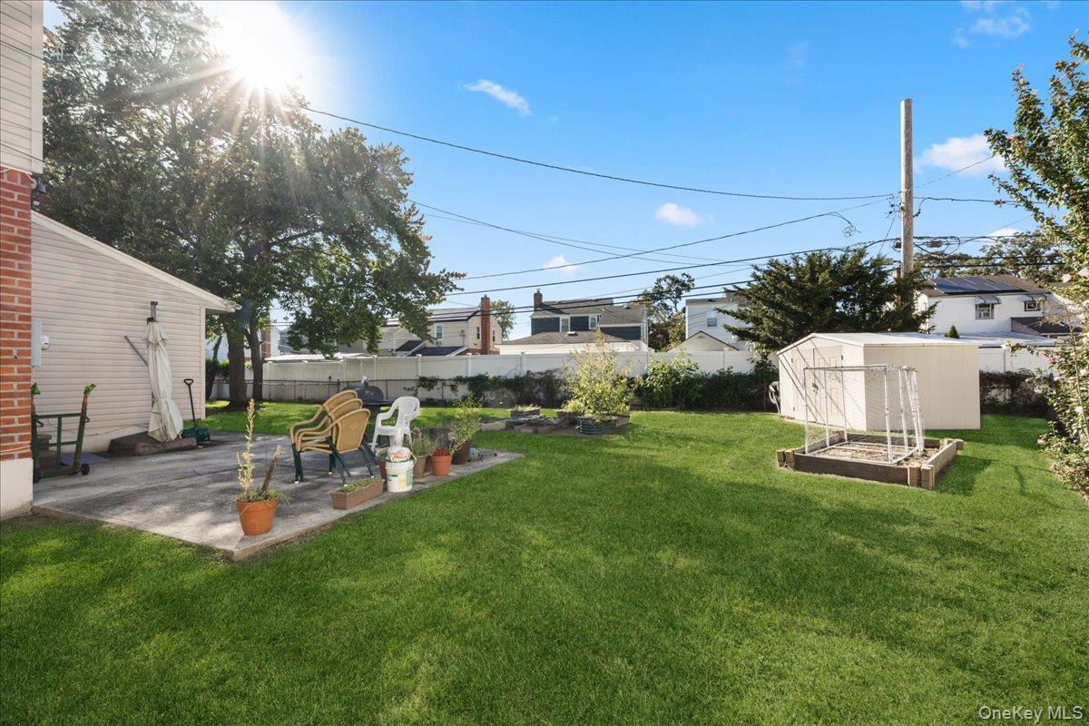 Single Family Nassau Street Nassau County, NY 11003, MLS-1046993-31