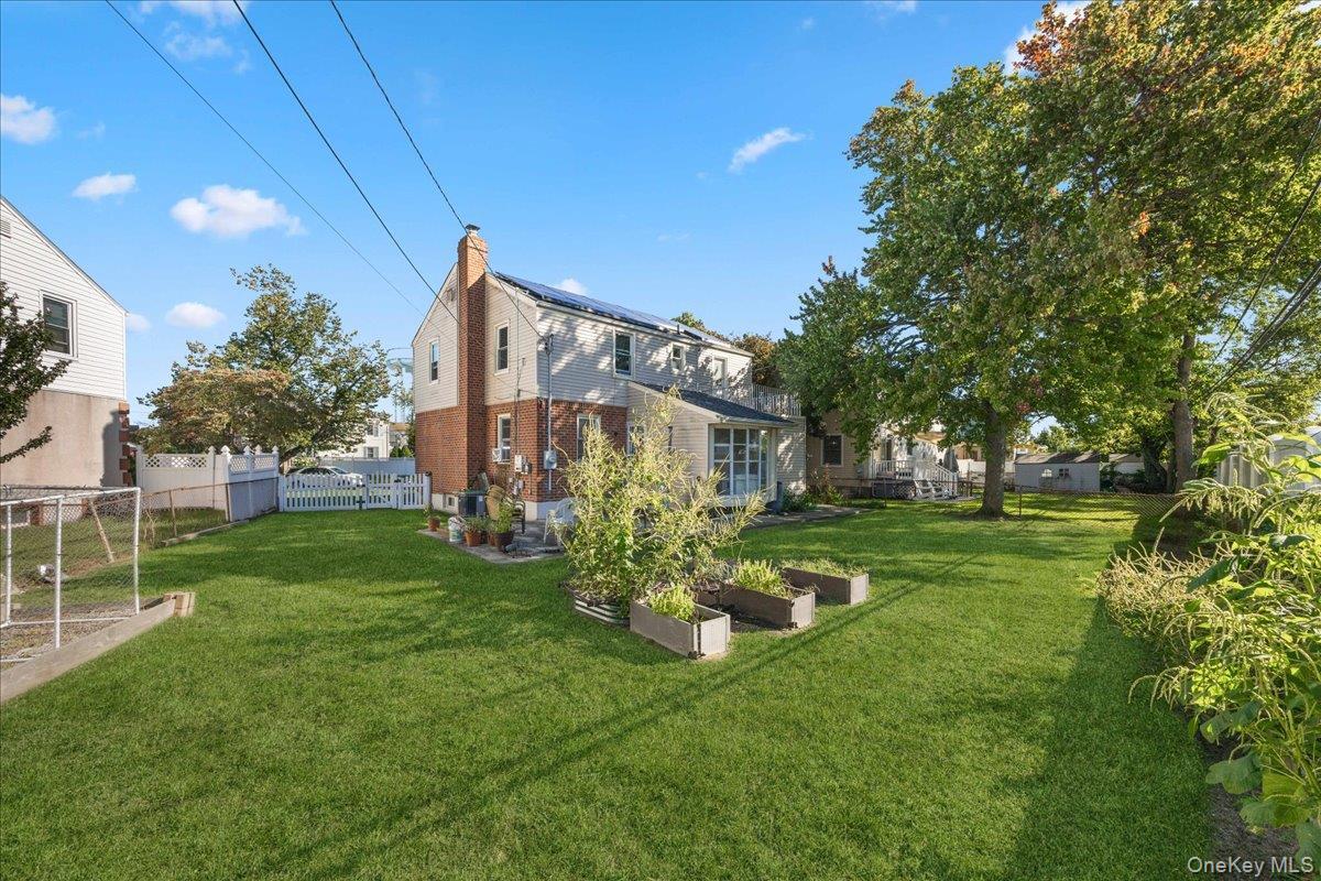 Single Family Nassau Street Nassau County, NY 11003, MLS-1046993-35