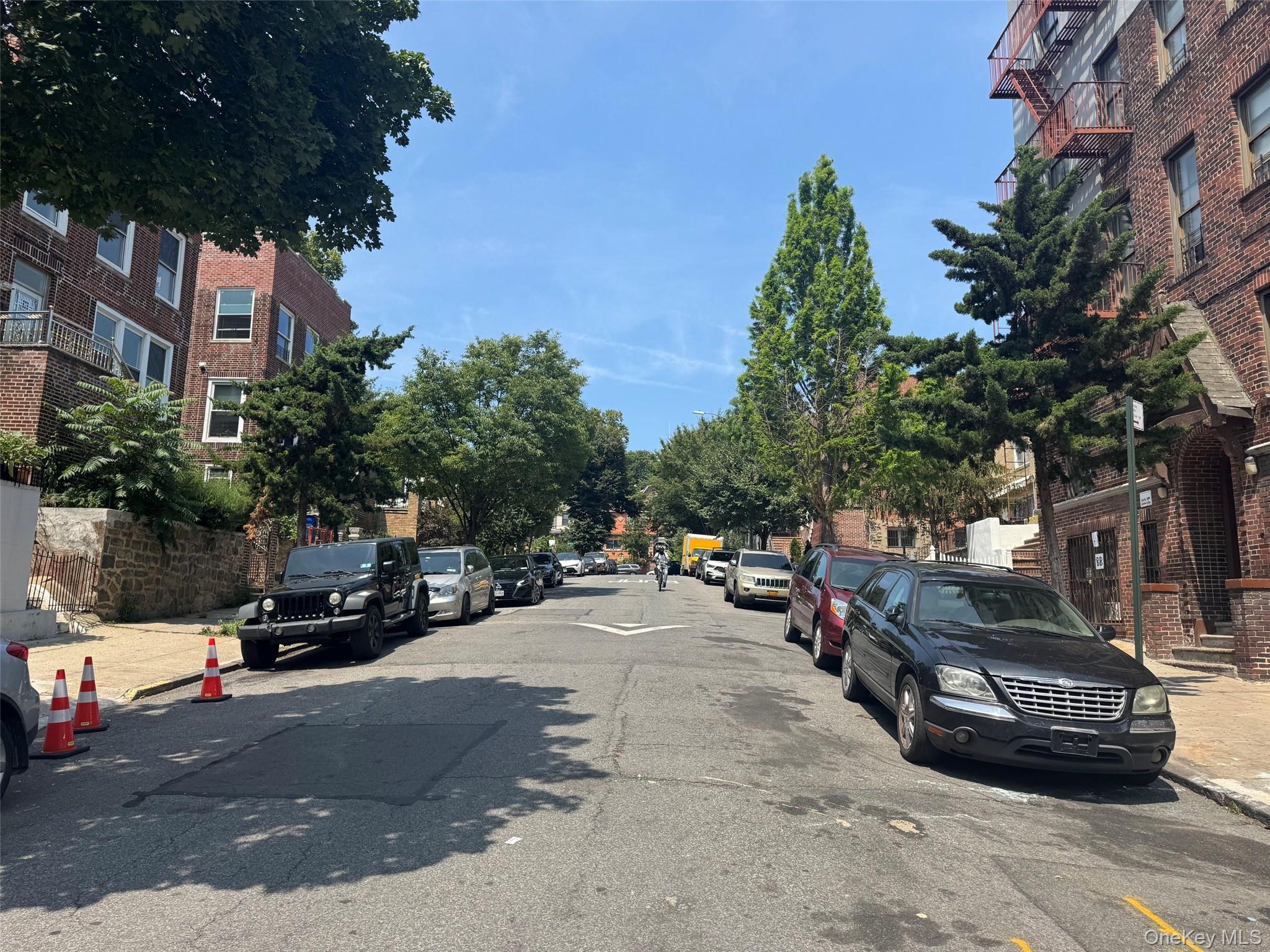 Single Family Hennessy Place  Bronx, NY 10453, MLS-1047004-4