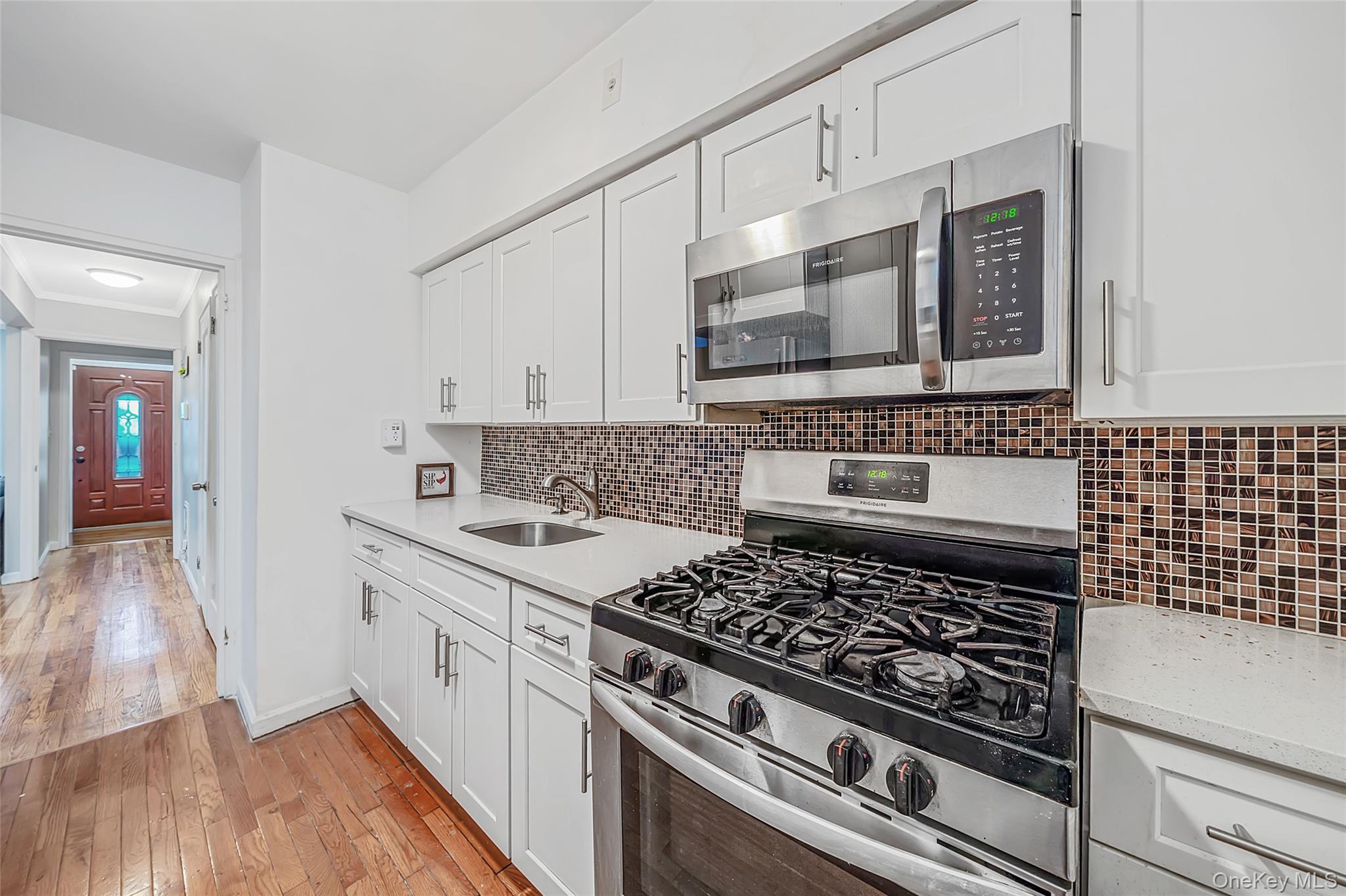 Single Family 141st Avenue Queens, NY 11413, MLS-1047010-10