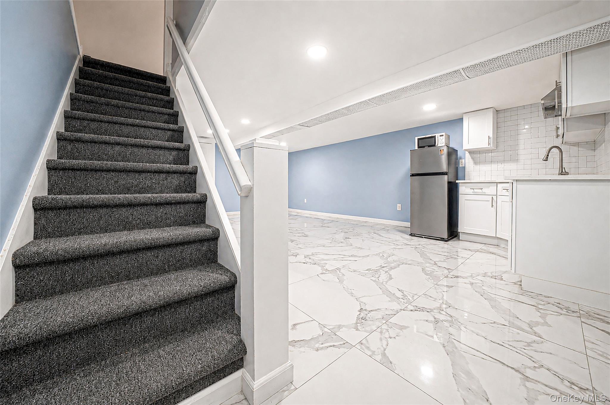 Single Family 141st Avenue Queens, NY 11413, MLS-1047010-16