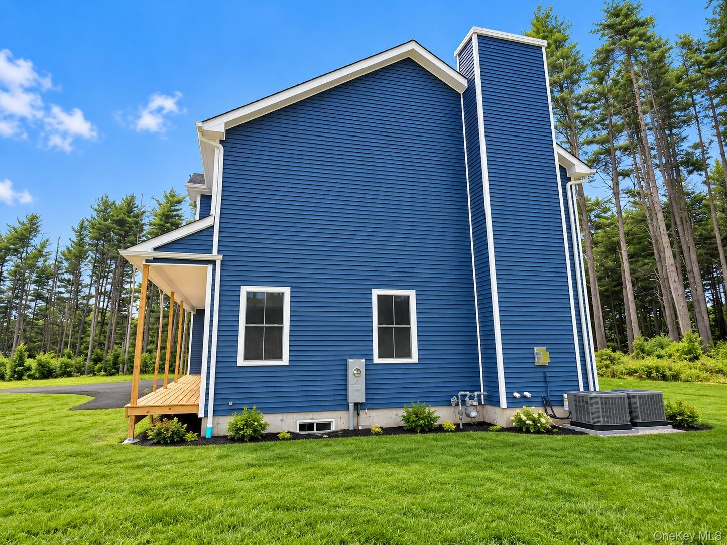 Single Family Fox Run Court Suffolk County, NY 11961, MLS-1047014-7