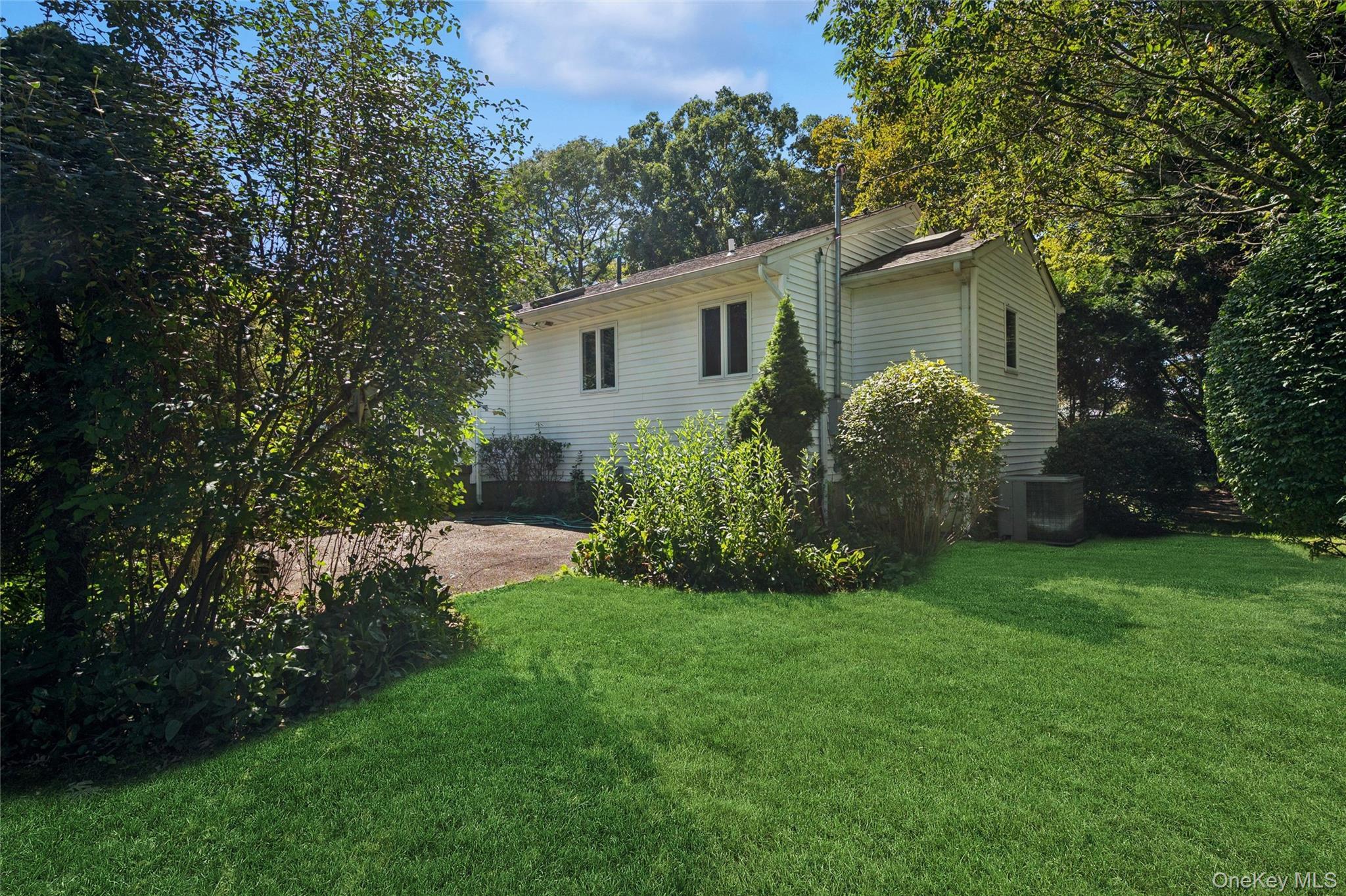 Single Family Kenny Street  Suffolk County, NY 11788, MLS-1047017-26