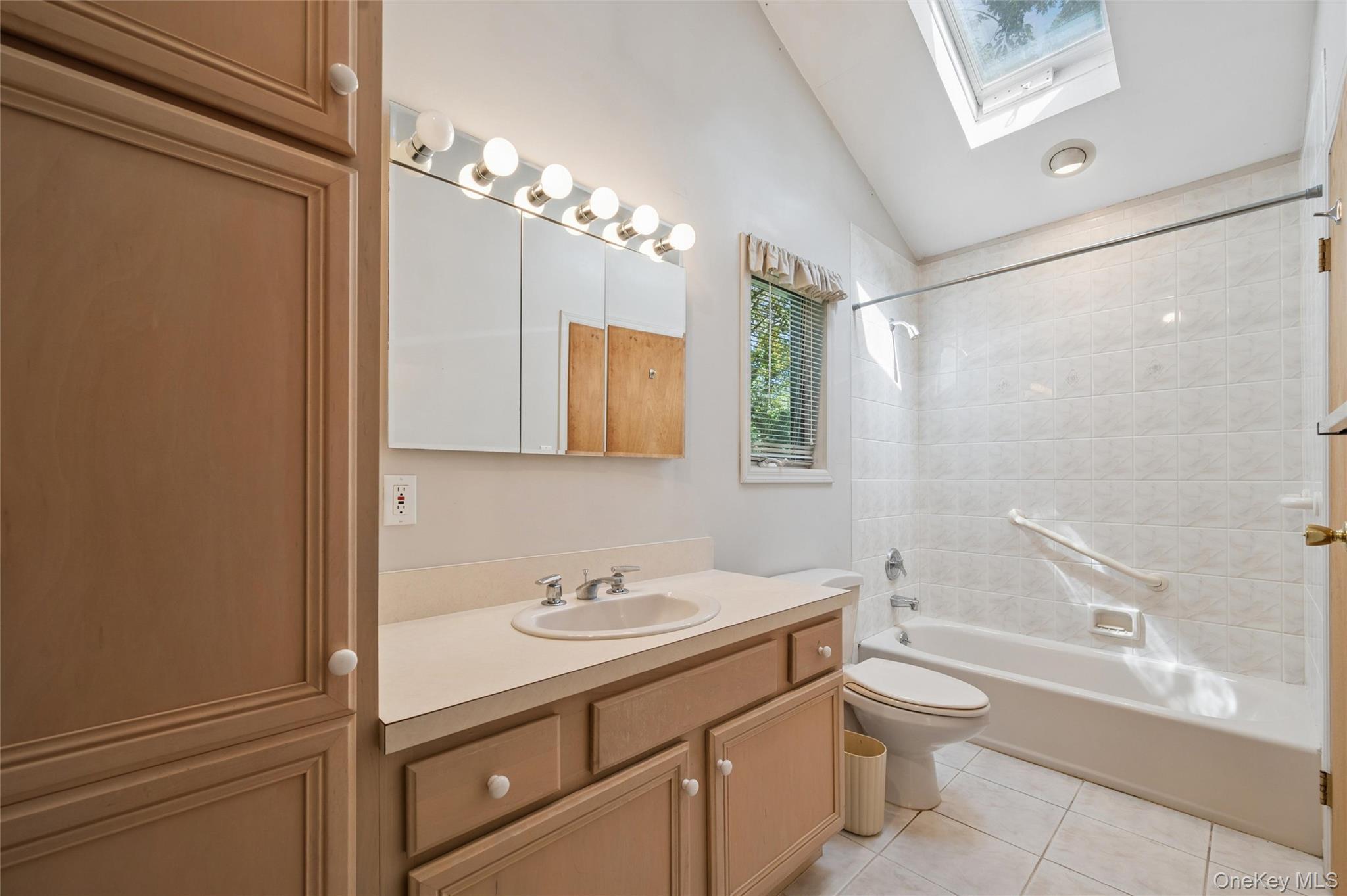 Single Family Kenny Street  Suffolk County, NY 11788, MLS-1047017-8