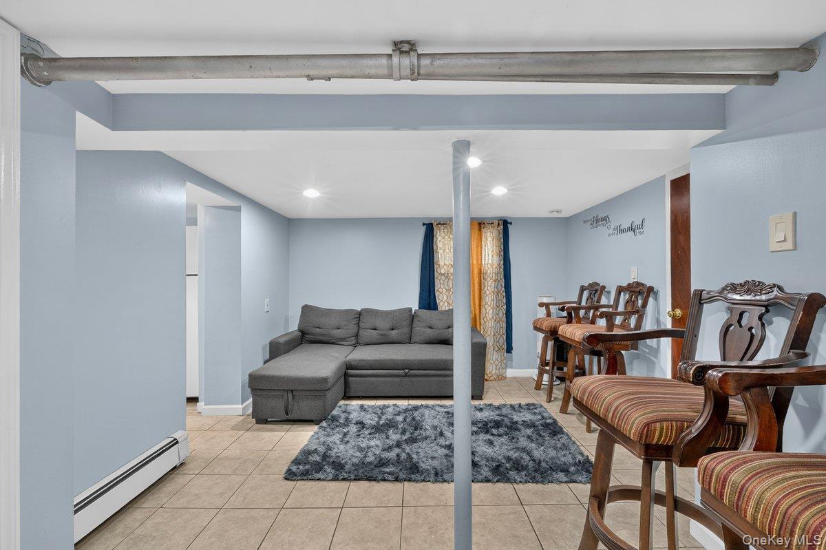 Single Family Cochran Place  Nassau County, NY 11581, MLS-1047021-14