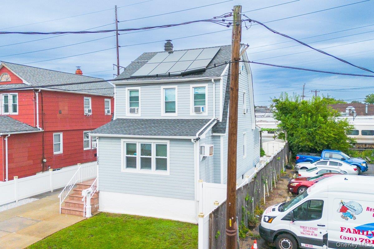 Single Family Cochran Place  Nassau County, NY 11581, MLS-1047021-7