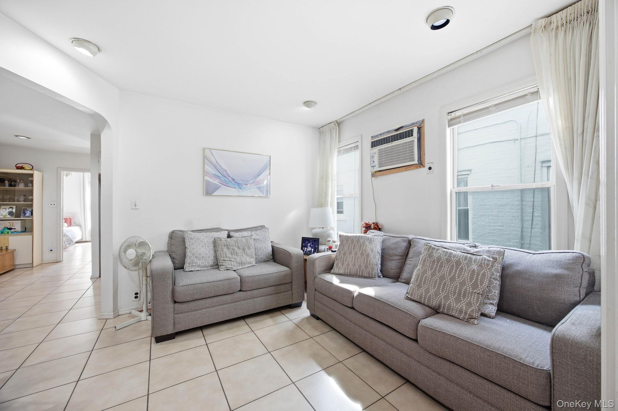 Single Family Ditmars Boulevard Queens, NY 11105, MLS-1047023-20