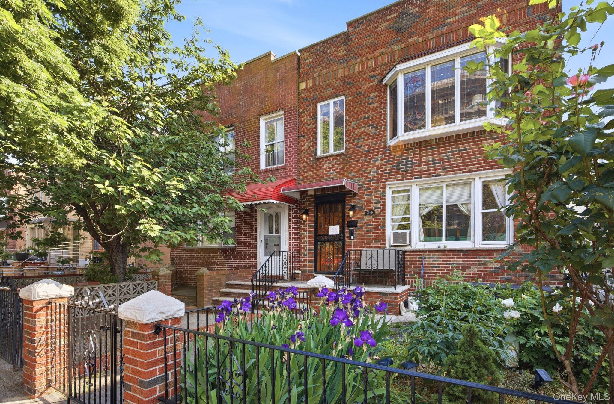 Single Family Ditmars Boulevard Queens, NY 11105, MLS-1047023-3