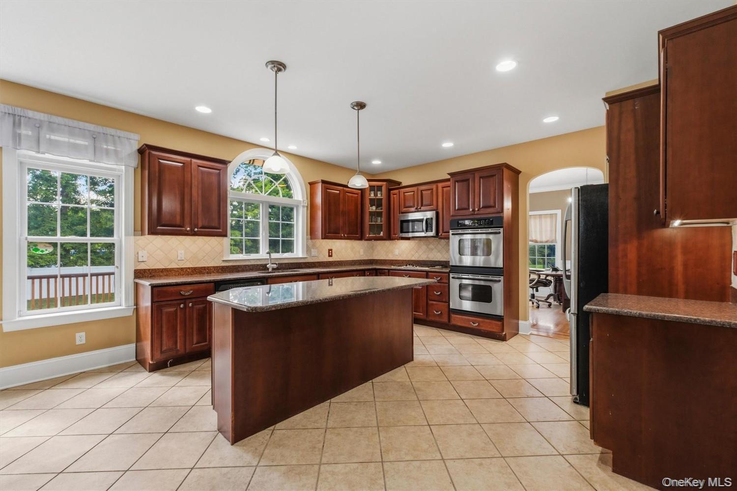 Single Family Arbor Court Dutchess County, NY 12603, MLS-1047033-11