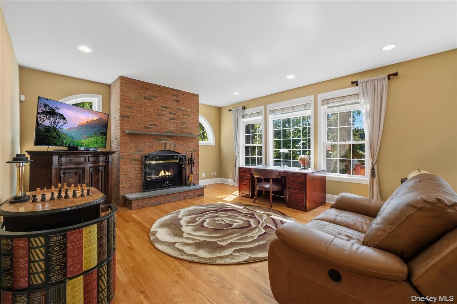 Single Family Arbor Court Dutchess County, NY 12603, MLS-1047033-15