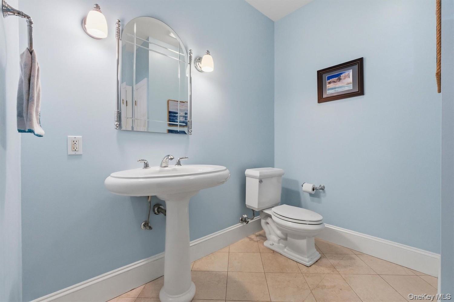 Single Family Arbor Court Dutchess County, NY 12603, MLS-1047033-21