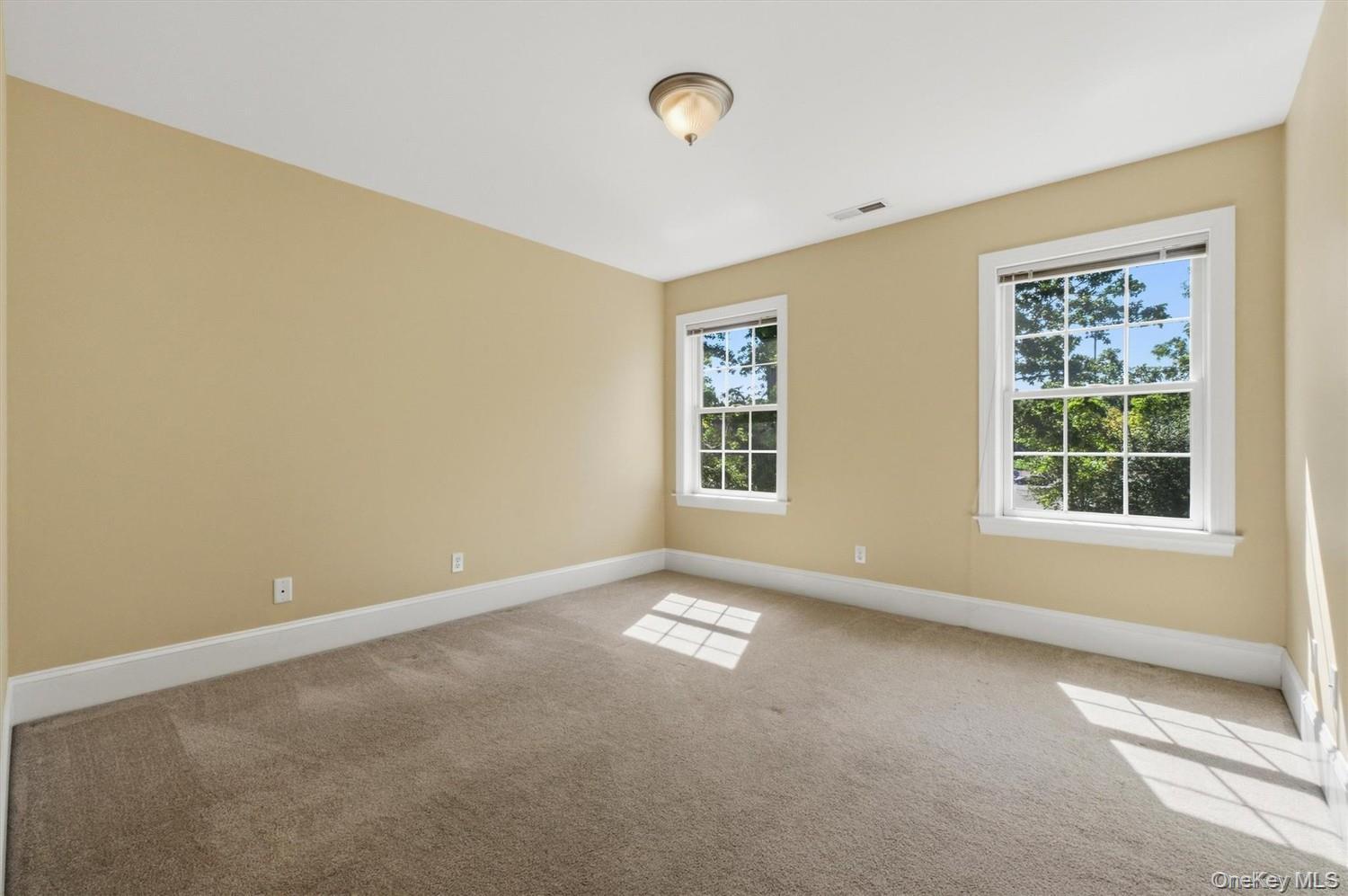 Single Family Arbor Court Dutchess County, NY 12603, MLS-1047033-33