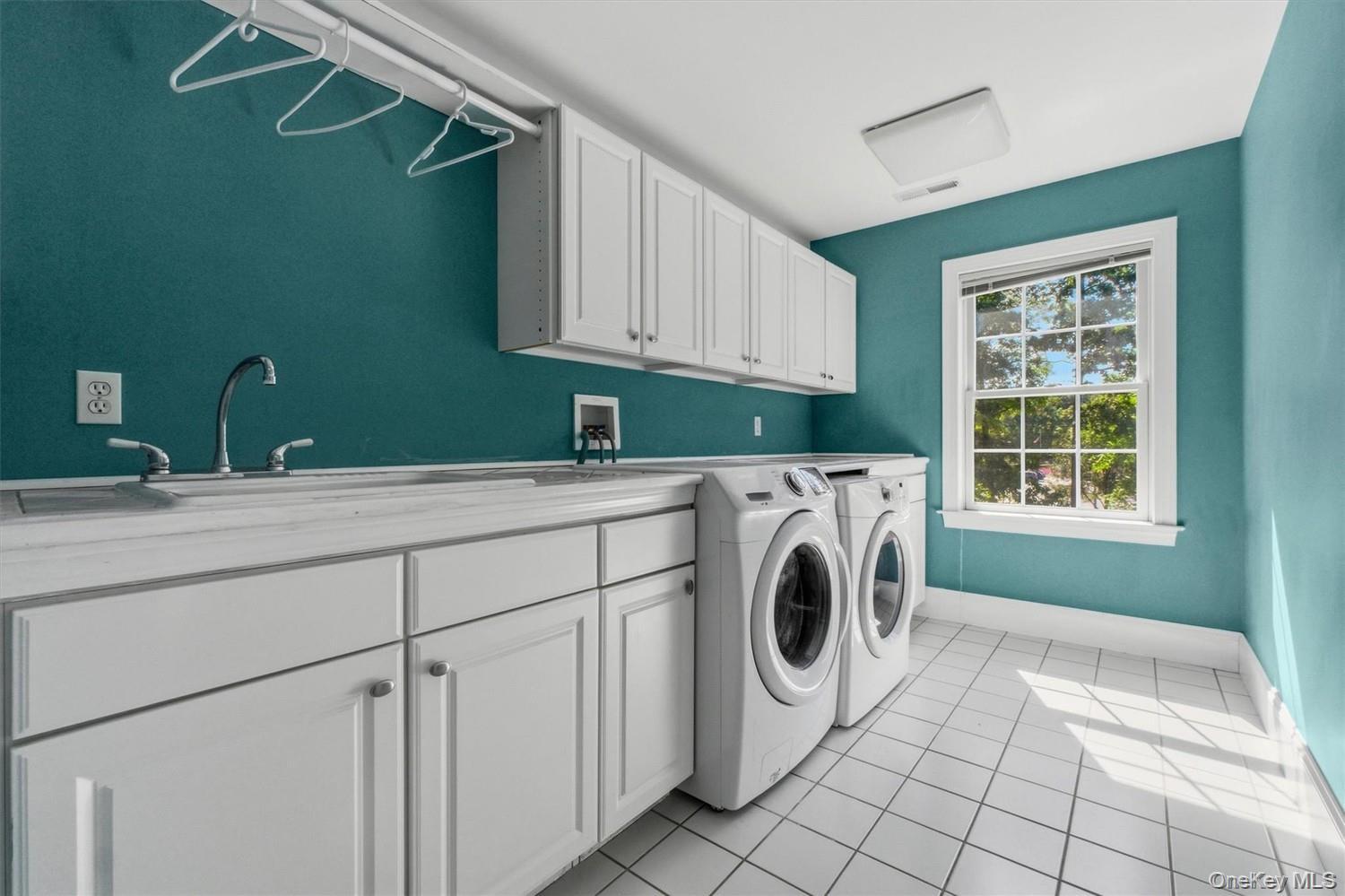 Single Family Arbor Court Dutchess County, NY 12603, MLS-1047033-35