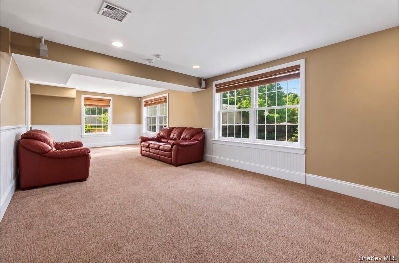 Single Family Arbor Court Dutchess County, NY 12603, MLS-1047033-38