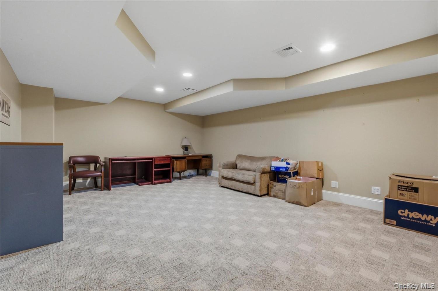 Single Family Arbor Court Dutchess County, NY 12603, MLS-1047033-40