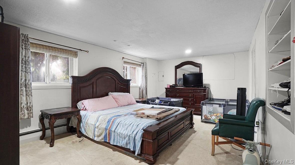 Single Family Bennington Place Suffolk County, NY 11798, MLS-1047037-18