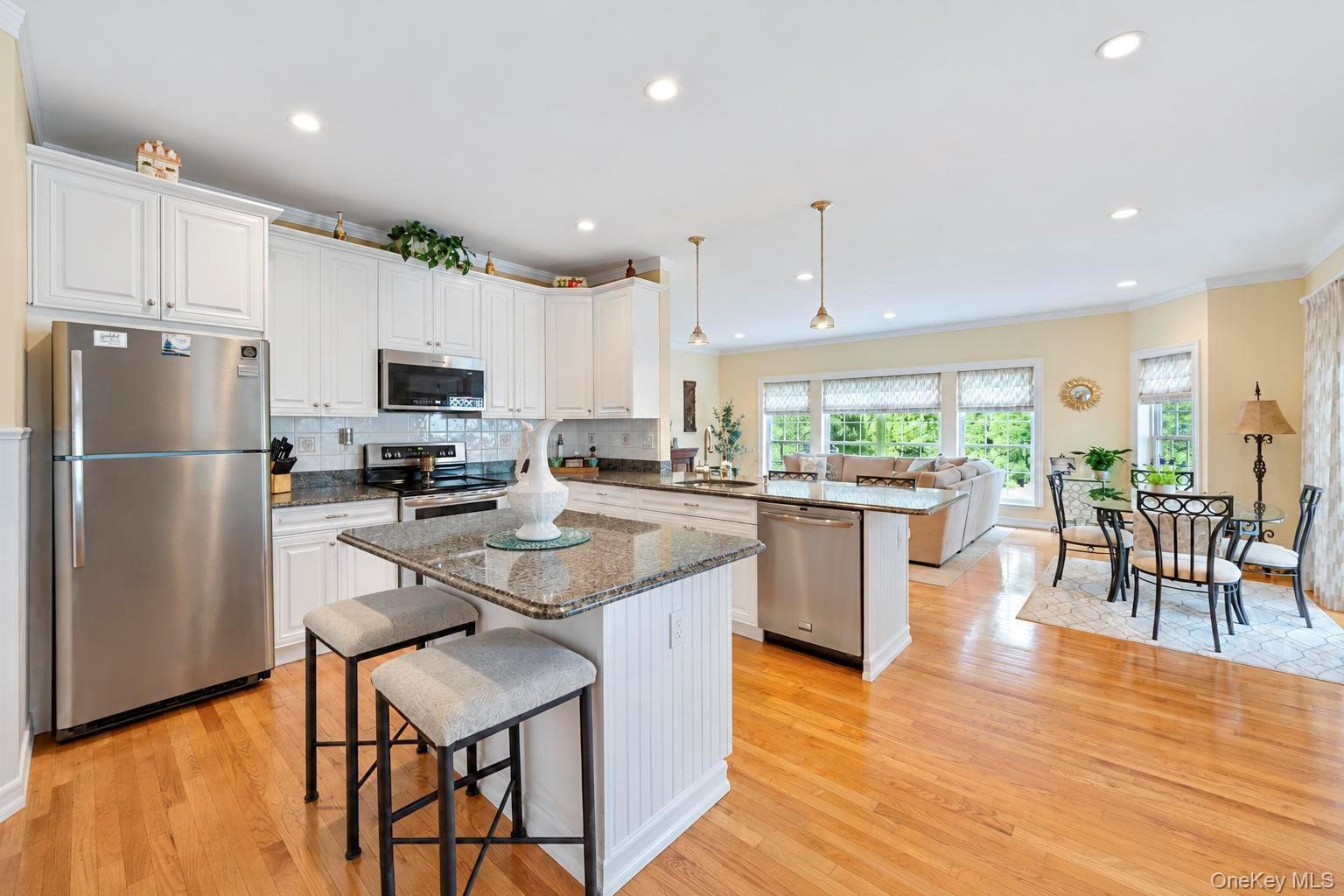 Single Family Wood Hollow Drive  Suffolk County, NY 11977, MLS-1047038-11