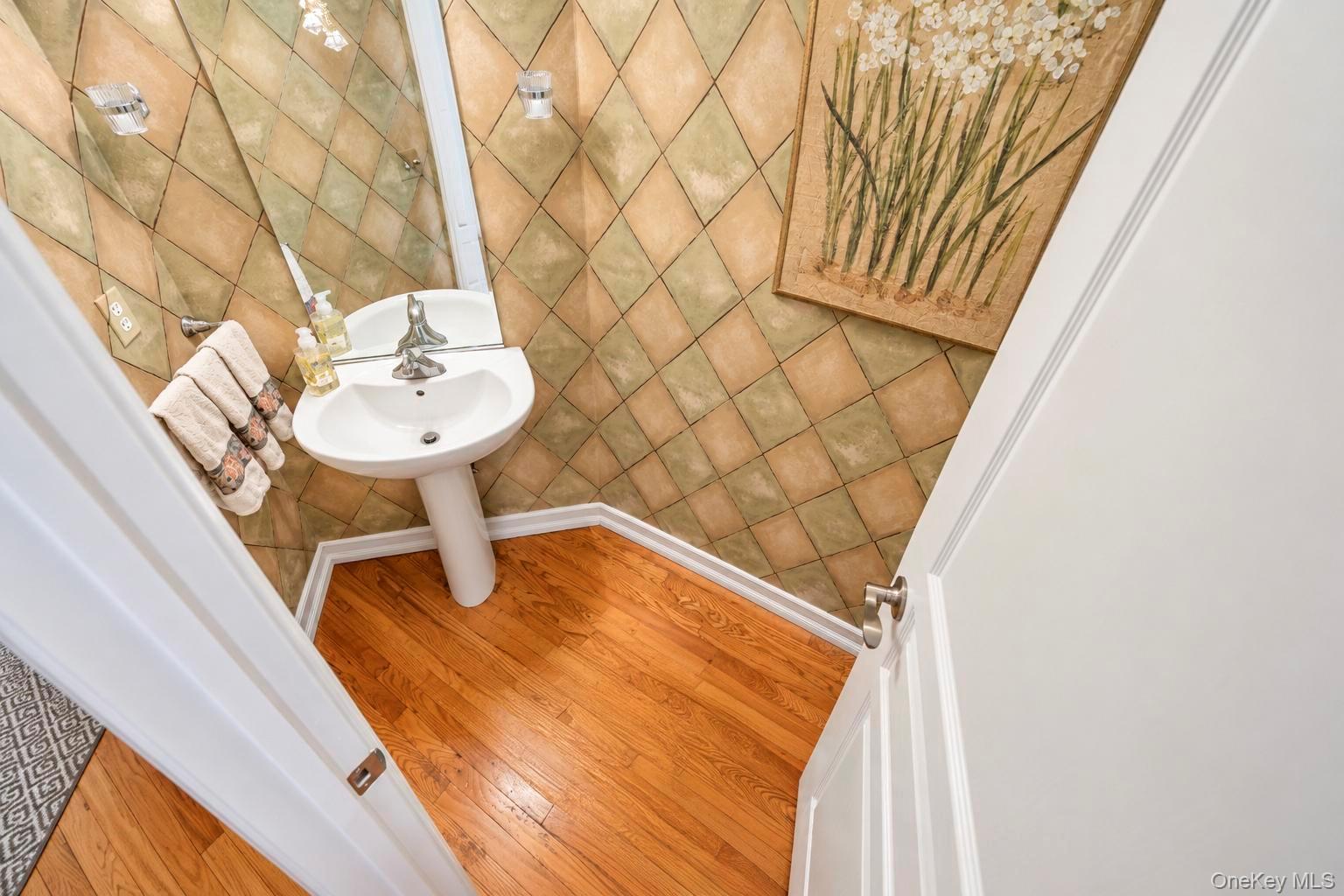 Single Family Wood Hollow Drive  Suffolk County, NY 11977, MLS-1047038-23