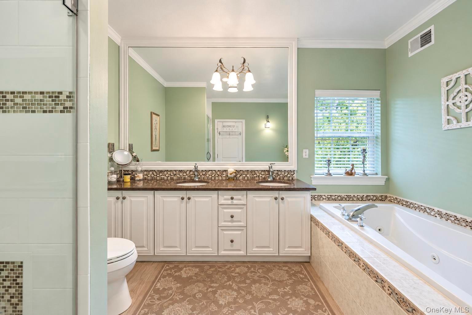 Single Family Wood Hollow Drive  Suffolk County, NY 11977, MLS-1047038-28
