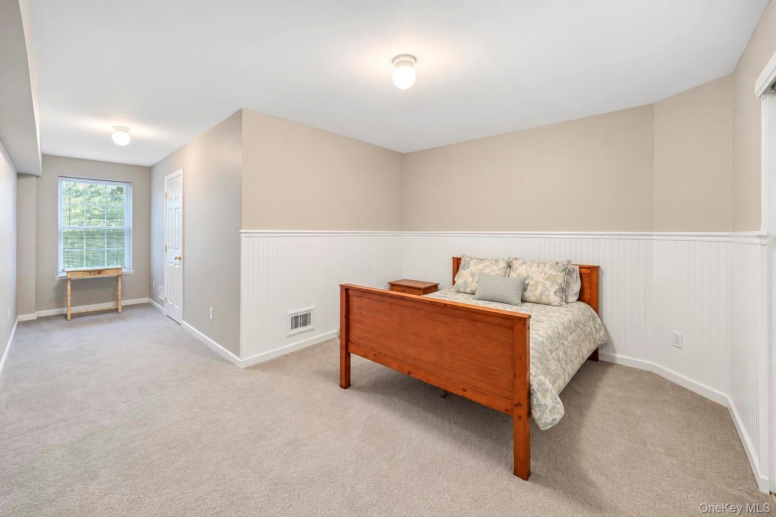 Single Family Wood Hollow Drive  Suffolk County, NY 11977, MLS-1047038-33