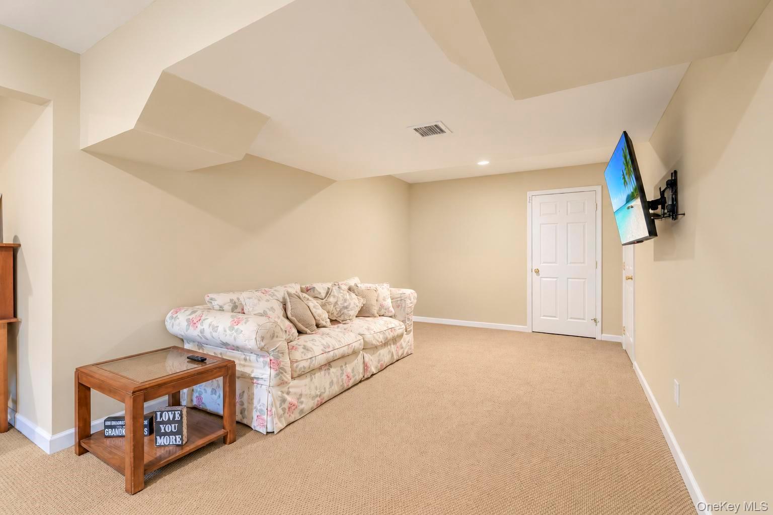 Single Family Wood Hollow Drive  Suffolk County, NY 11977, MLS-1047038-40
