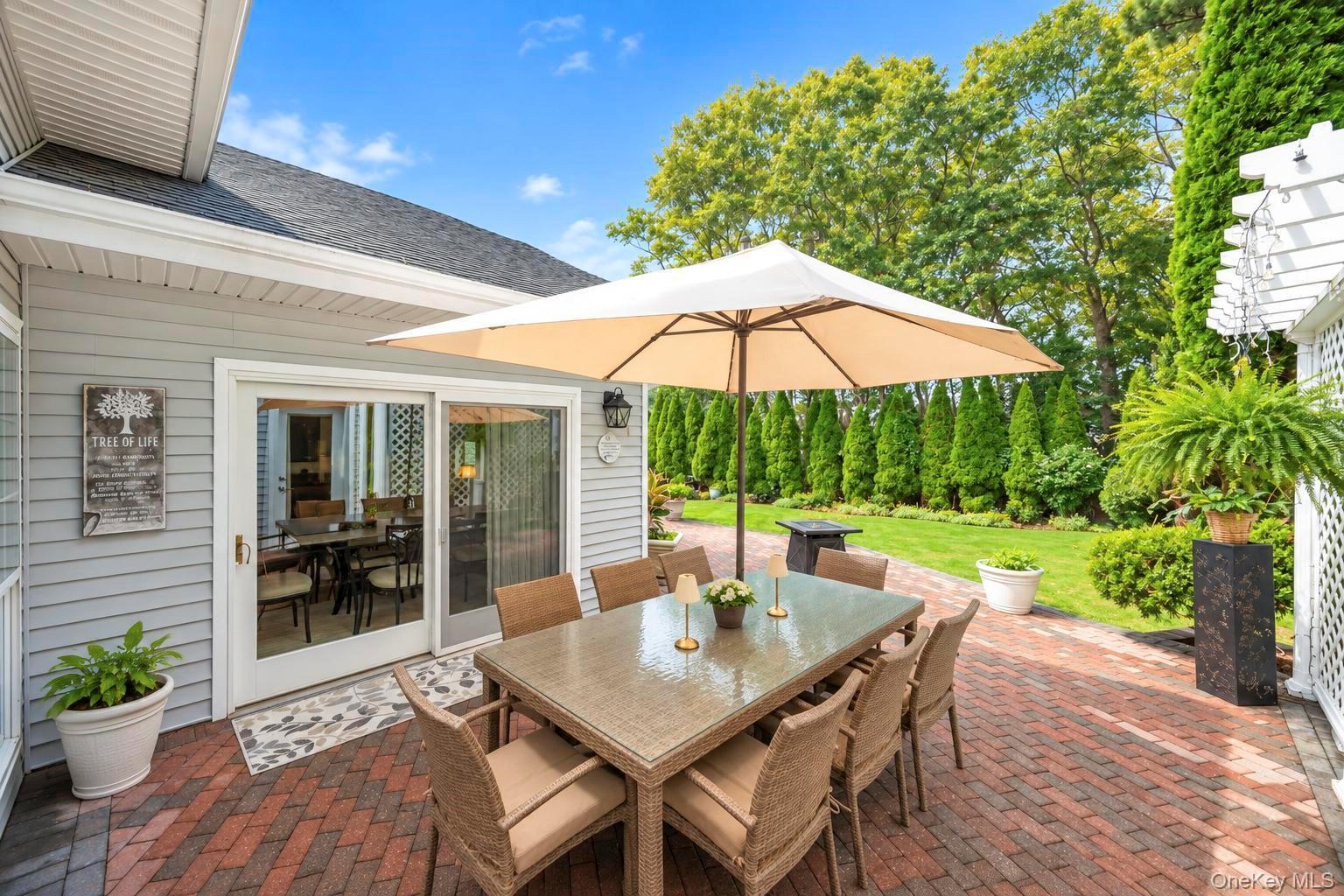 Single Family Wood Hollow Drive  Suffolk County, NY 11977, MLS-1047038-46