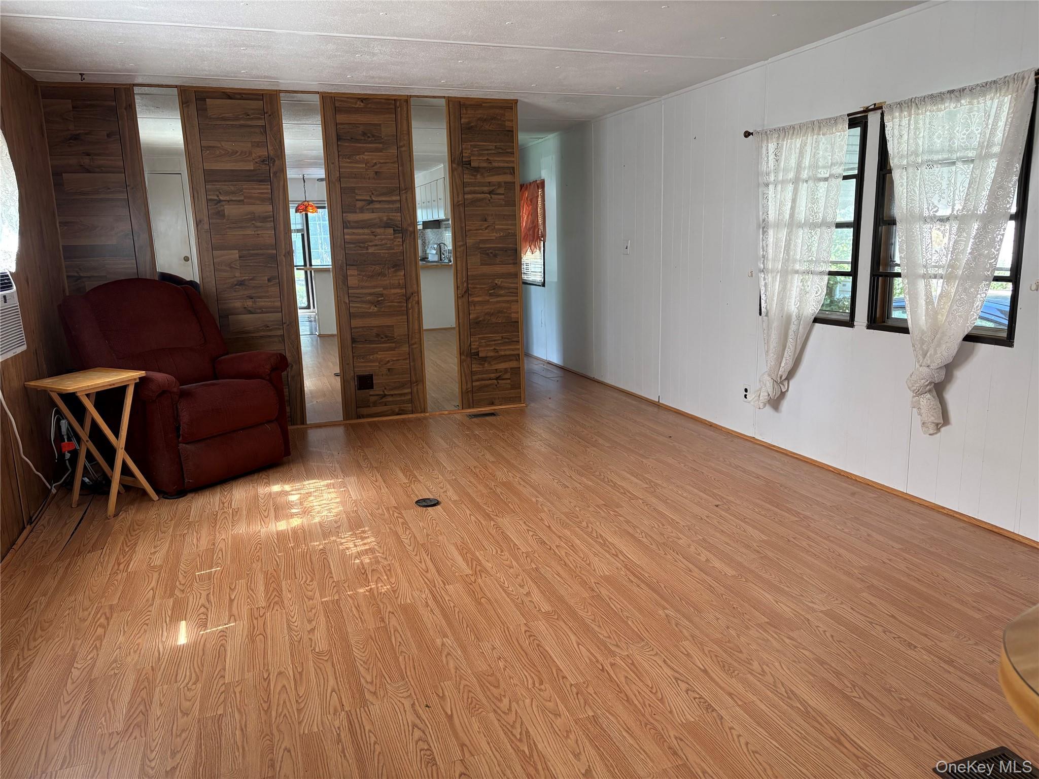 Single Family Riverleigh Suffolk County, NY 11901, MLS-1047053-4