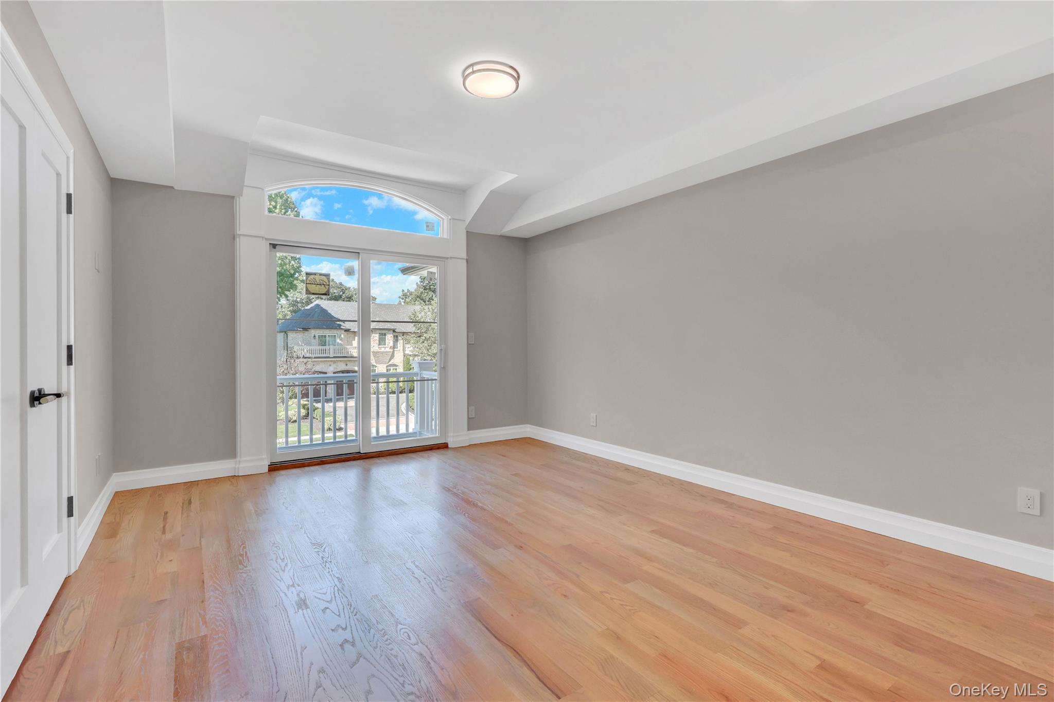 Single Family Hemlock Lane  Nassau County, NY 11577, MLS-1047055-31