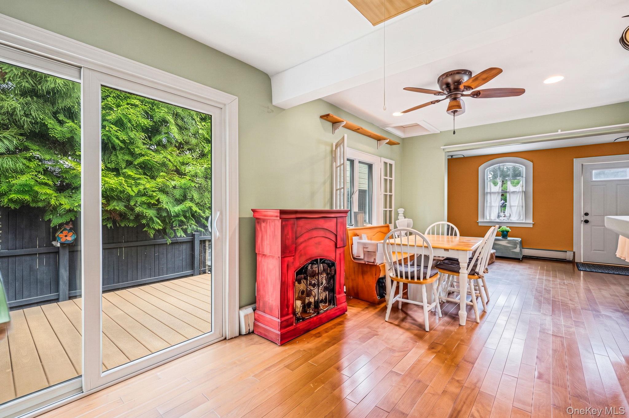 Single Family Dewey Place Suffolk County, NY 11757, MLS-1047073-10