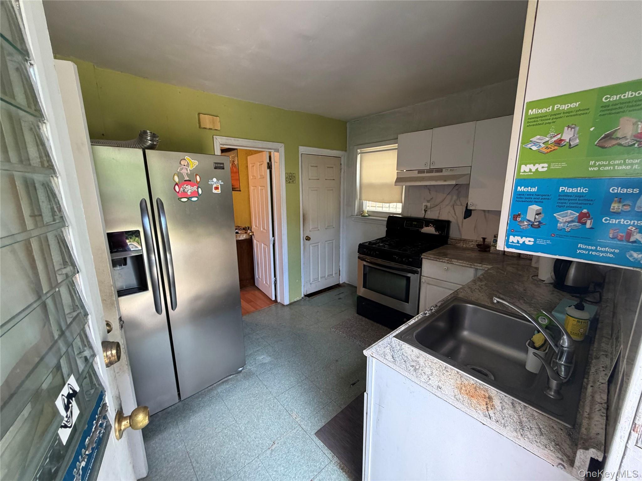 Single Family 59th Street Queens, NY 11377, MLS-1047084-15
