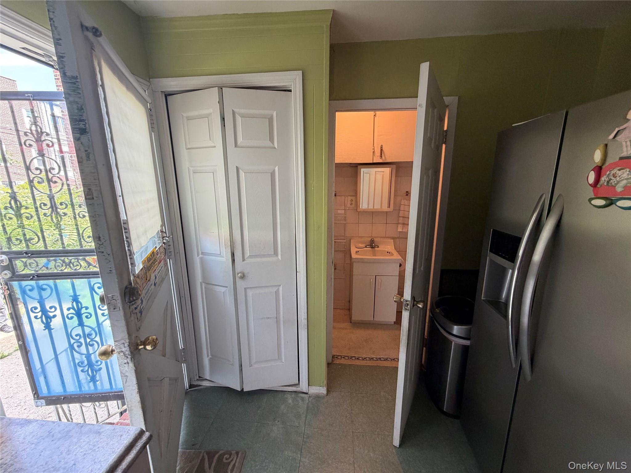 Single Family 59th Street Queens, NY 11377, MLS-1047084-17