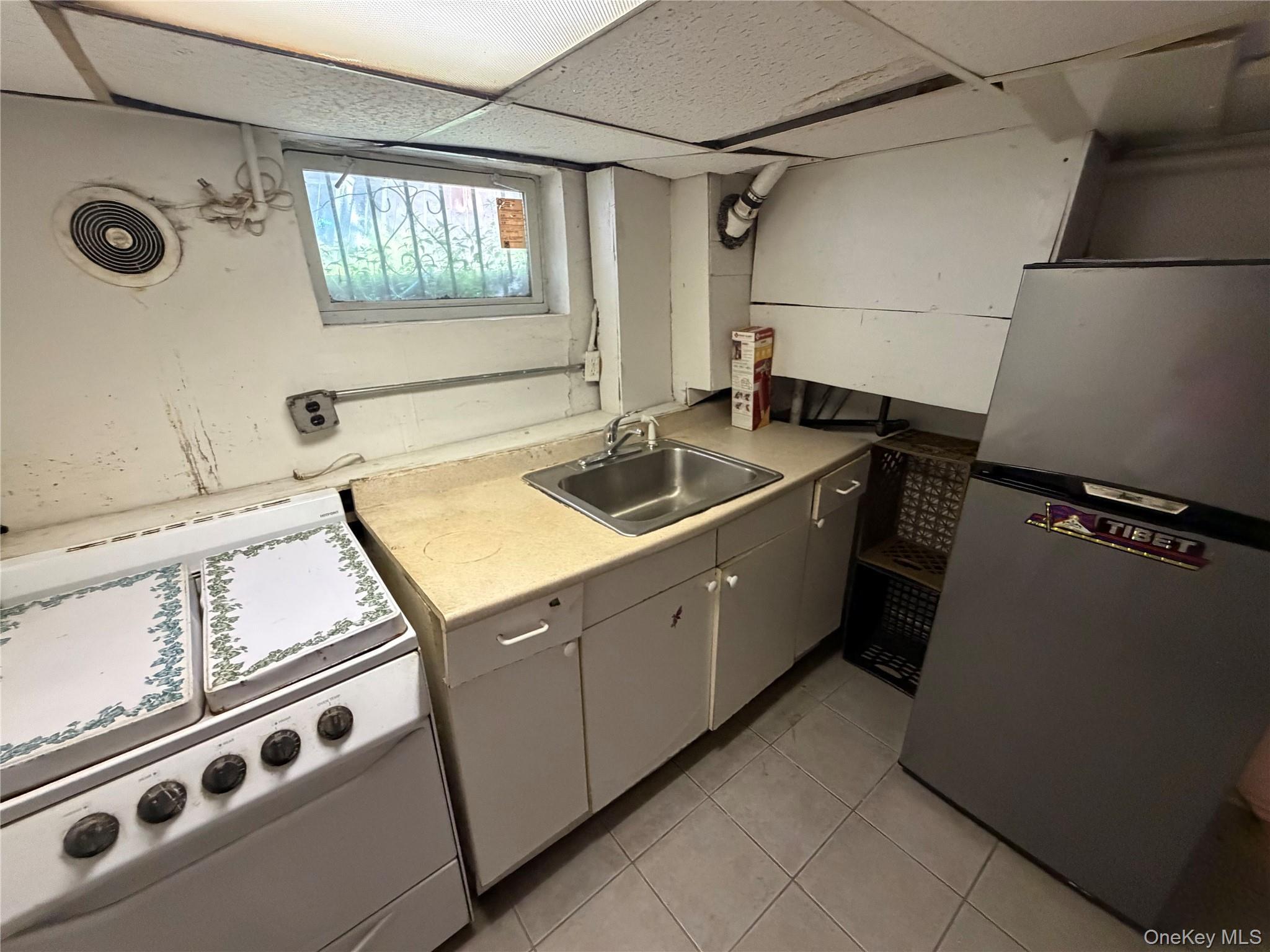 Single Family 59th Street Queens, NY 11377, MLS-1047084-28