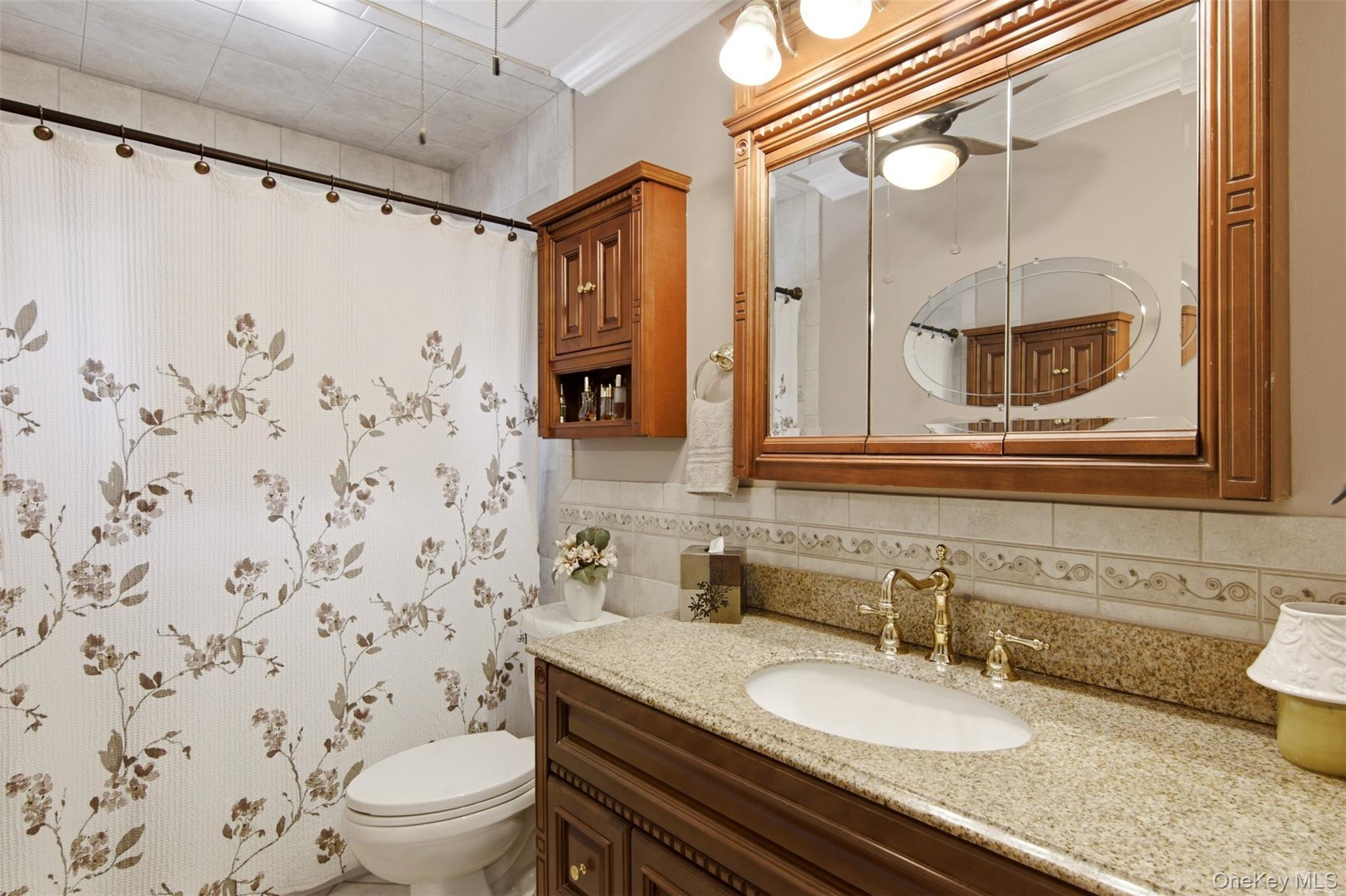 Single Family Holbrook Avenue  Suffolk County, NY 11779, MLS-1047093-20