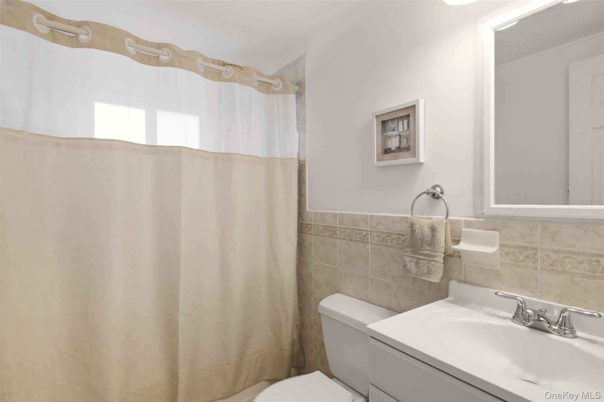Single Family Holbrook Avenue  Suffolk County, NY 11779, MLS-1047093-28
