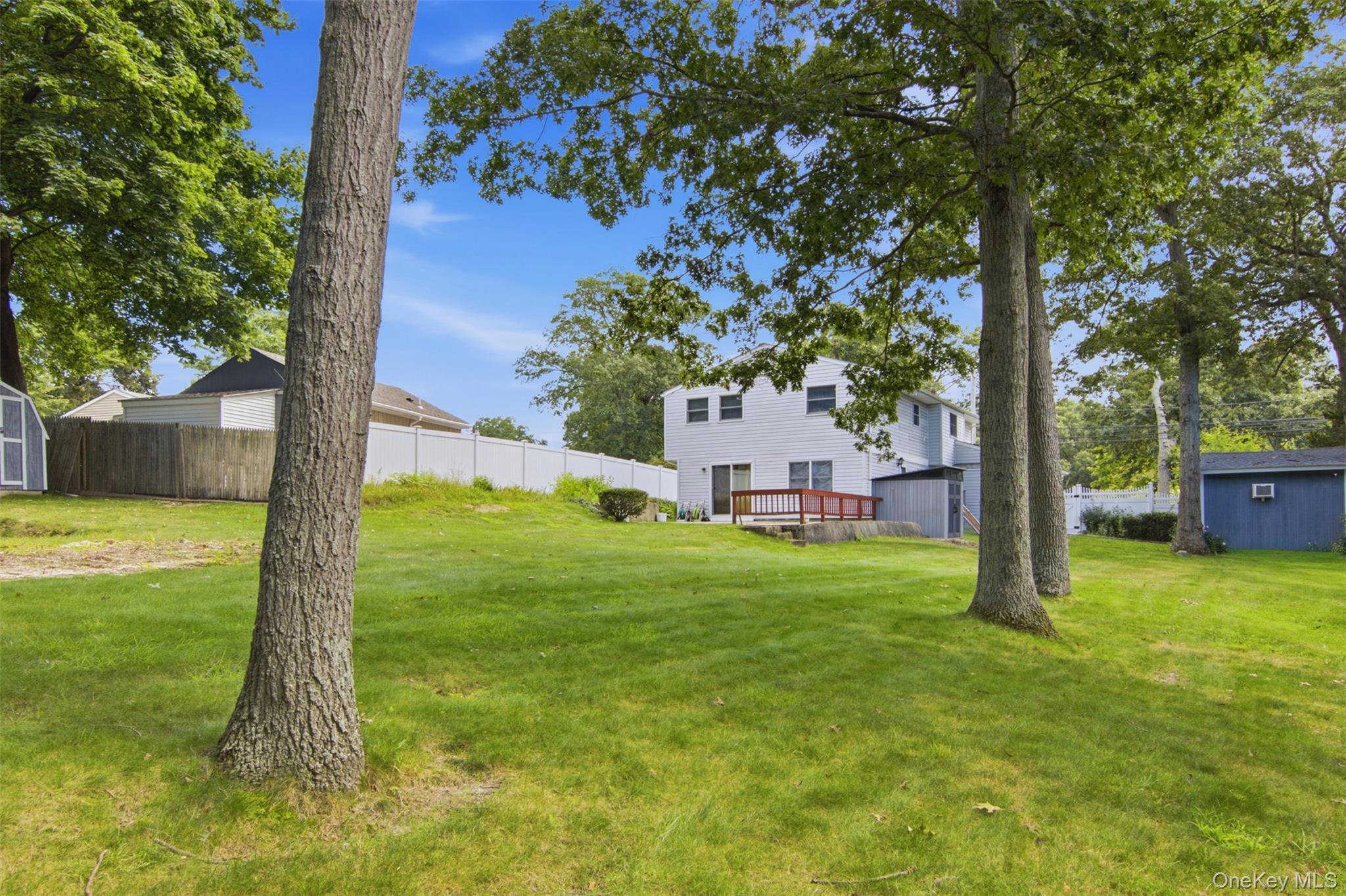 Single Family Holbrook Avenue  Suffolk County, NY 11779, MLS-1047093-36
