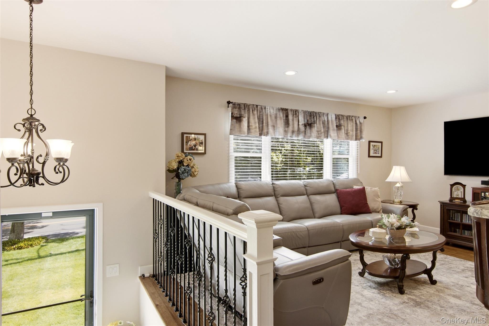Single Family Holbrook Avenue  Suffolk County, NY 11779, MLS-1047093-7