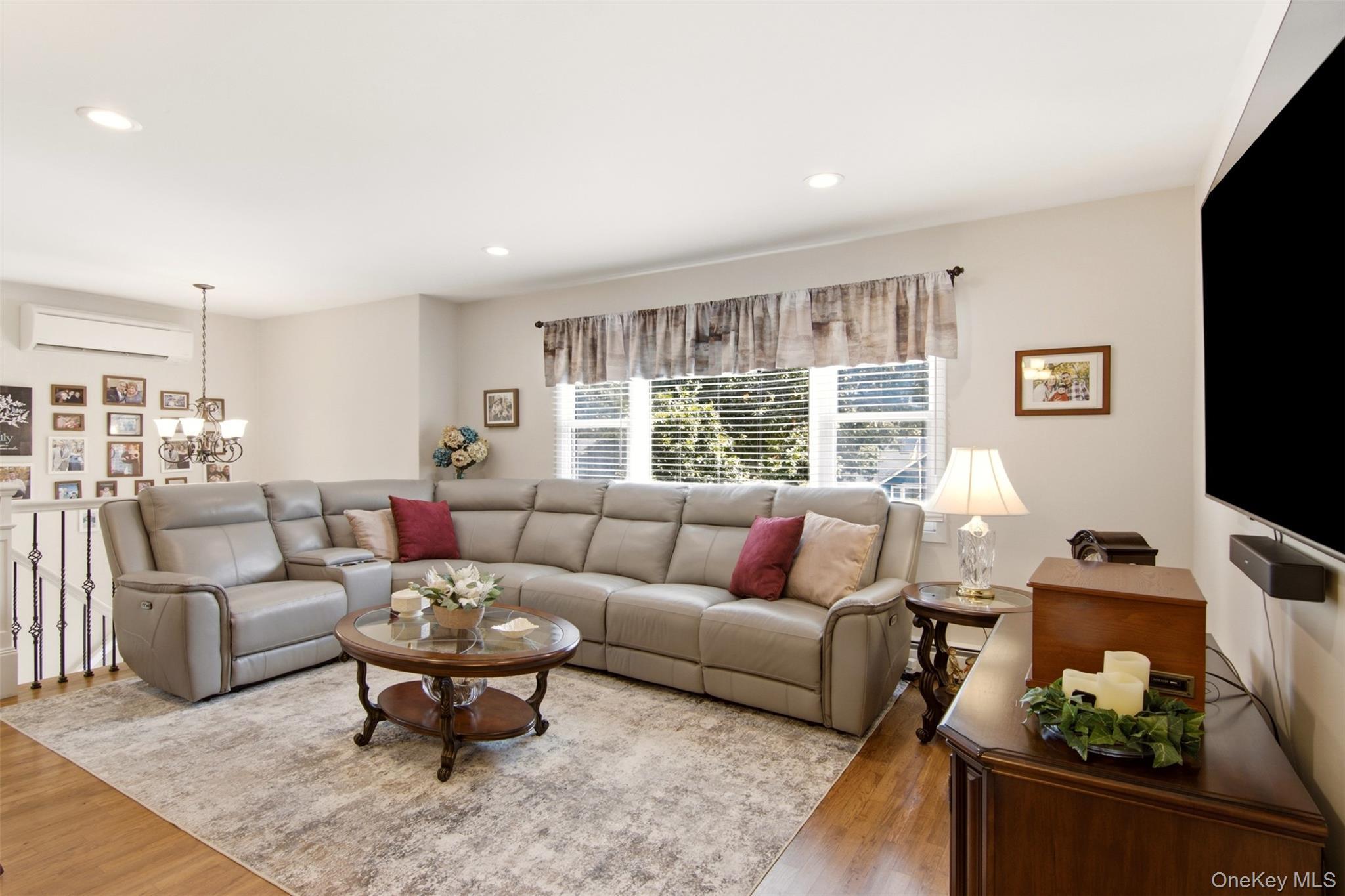 Single Family Holbrook Avenue  Suffolk County, NY 11779, MLS-1047093-9