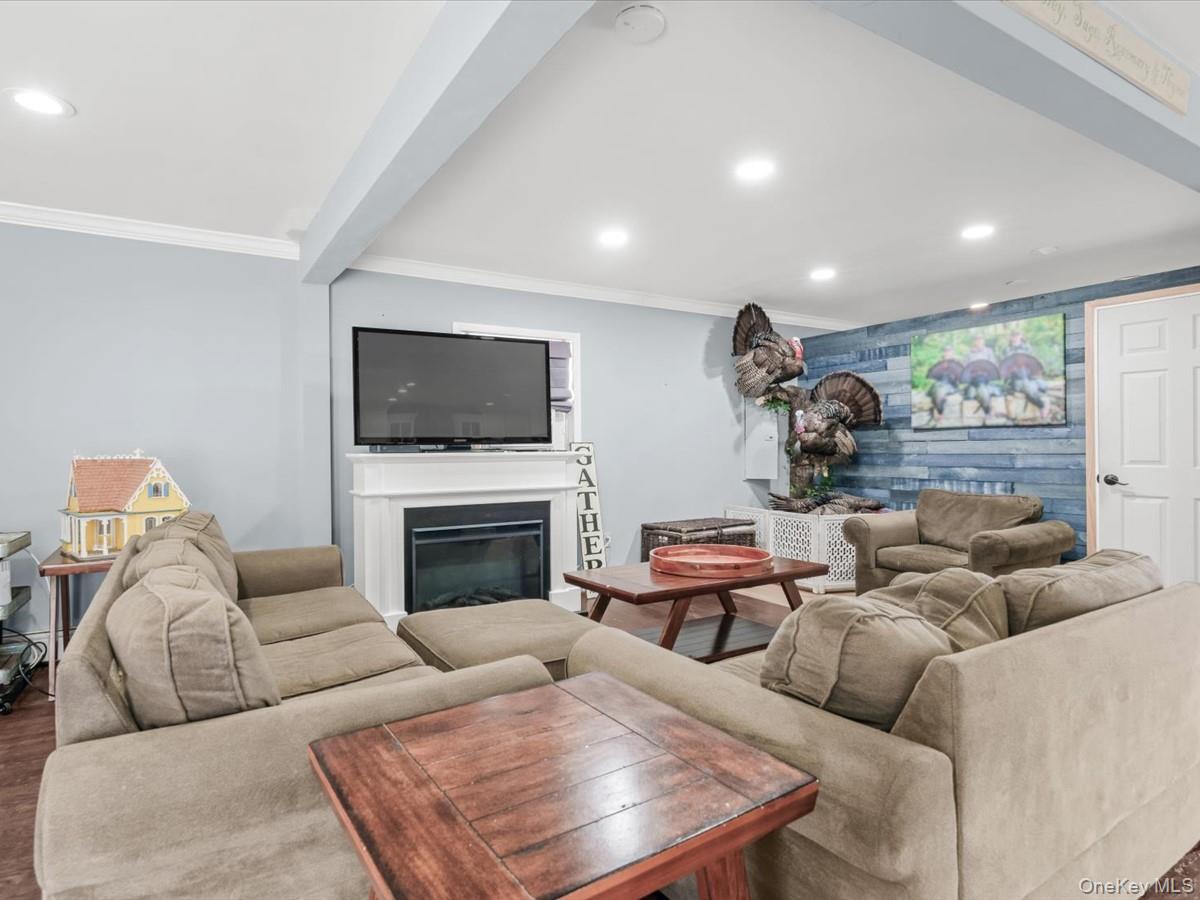 Single Family Barberry Road Nassau County, NY 11793, MLS-1047102-4