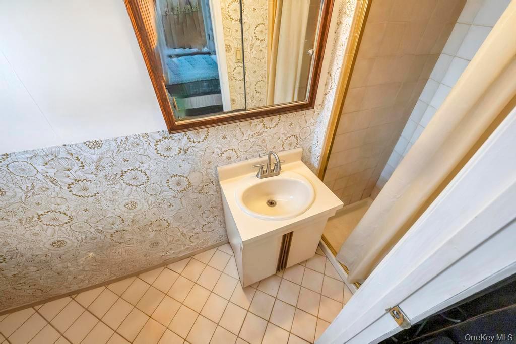 Single Family 149th Road Queens, NY 11422, MLS-1047133-21