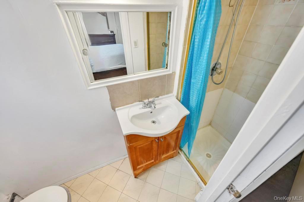 Single Family 149th Road Queens, NY 11422, MLS-1047133-28