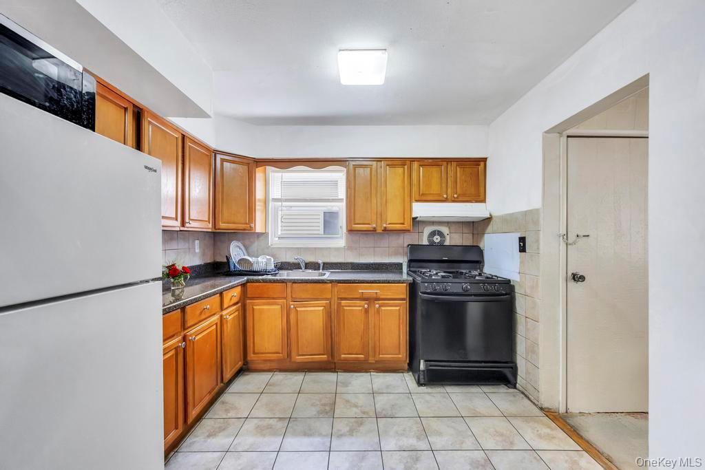 Single Family 149th Road Queens, NY 11422, MLS-1047133-34