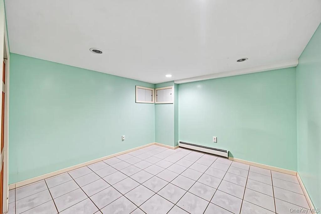 Single Family 149th Road Queens, NY 11422, MLS-1047133-35