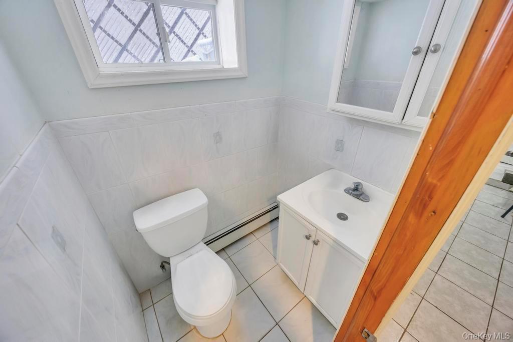 Single Family 149th Road Queens, NY 11422, MLS-1047133-37